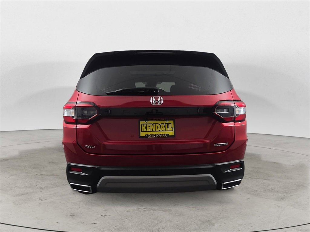 Used 2023 Honda Pilot Touring image 4