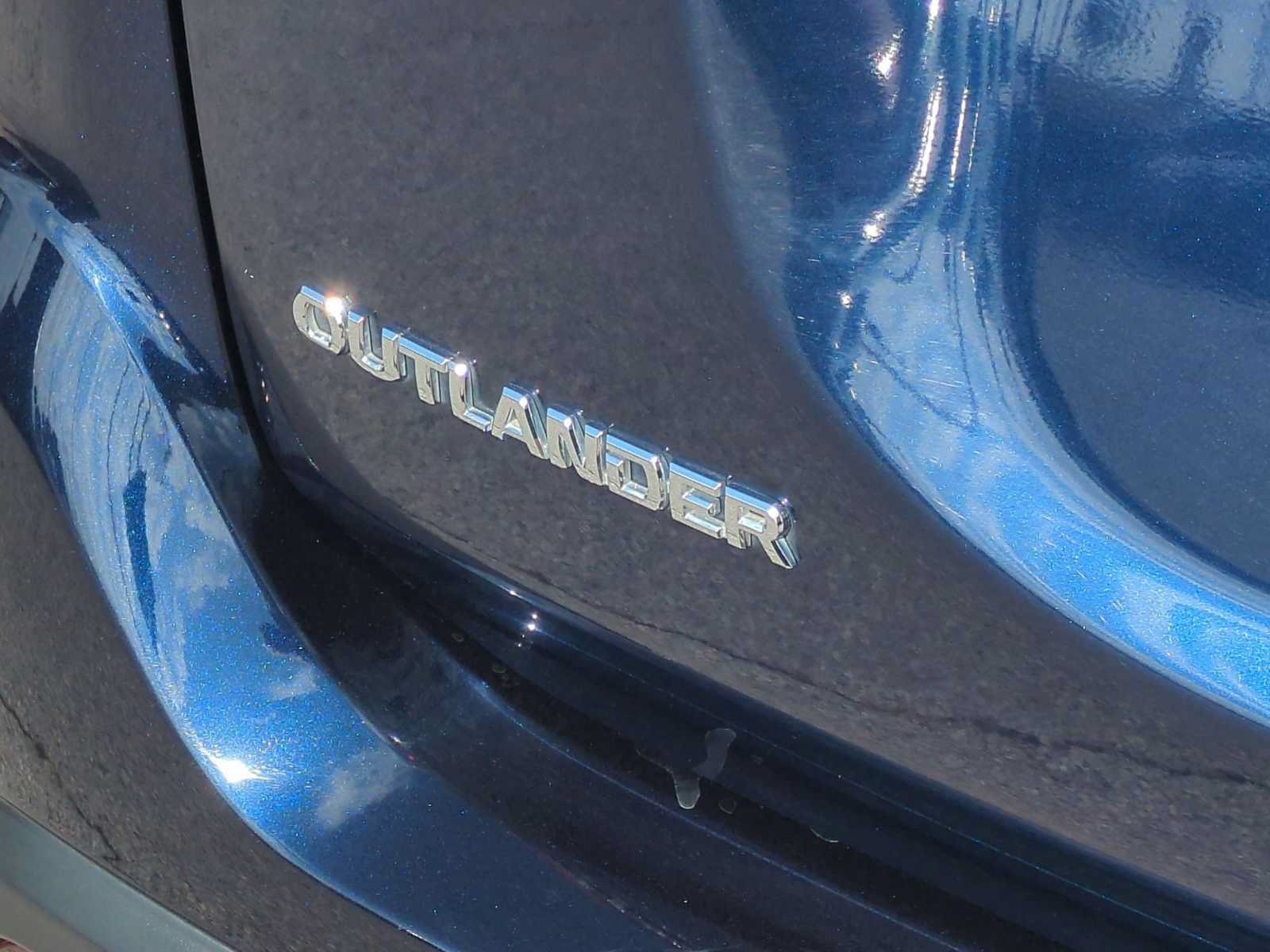 Used 2020 Mitsubishi Outlander SE FWD image 32