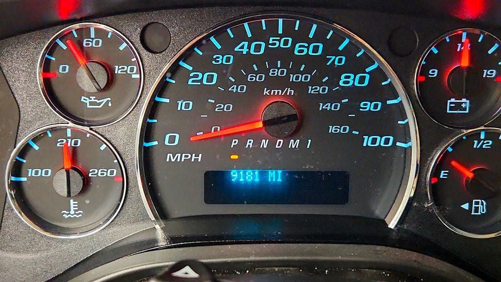 Used 2025 GMC Savana 2500 w/ Driver Convenience Package RWD image 14