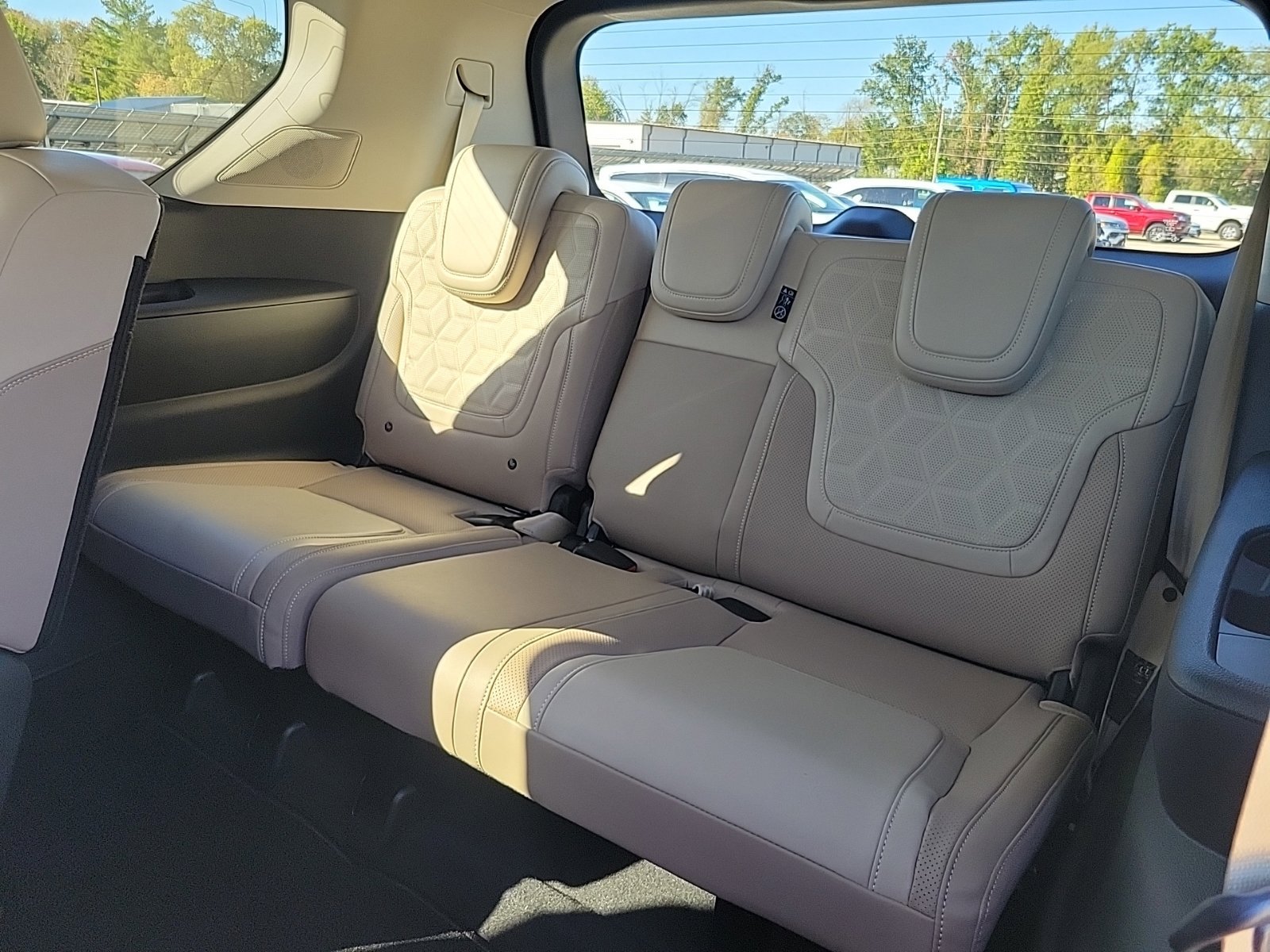 New 2027 Nissan Armada Platinum AWD/4WD image 13