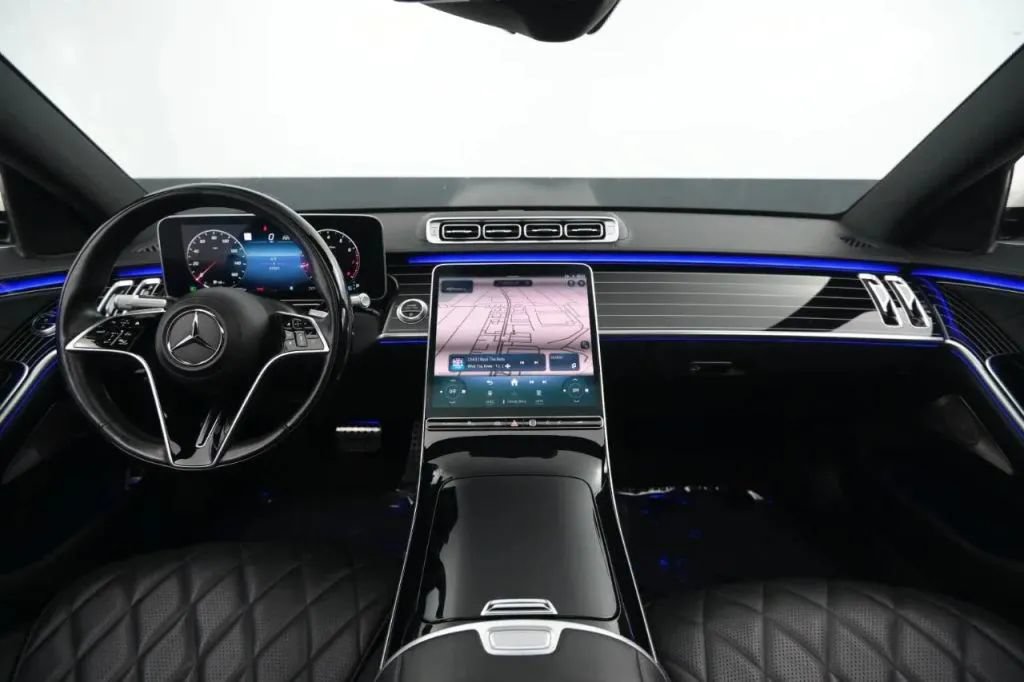 Used 2022 Mercedes-Benz S 580 4MATIC Sedan w/ AMG Line Package image 28