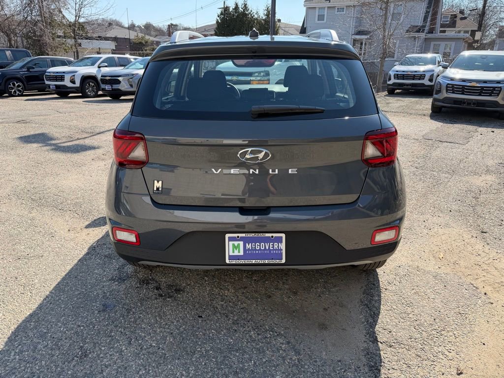 Certified 2026 Hyundai Venue SEL FWD image 4