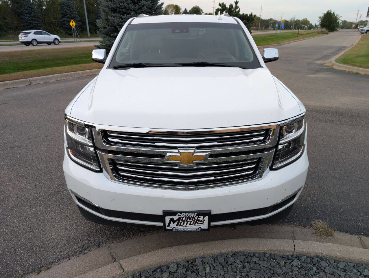 Used 2018 Chevrolet Suburban Premier image 4
