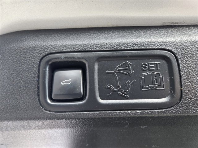 Used 2019 Lincoln Navigator Reserve w/ Cargo Package image 35