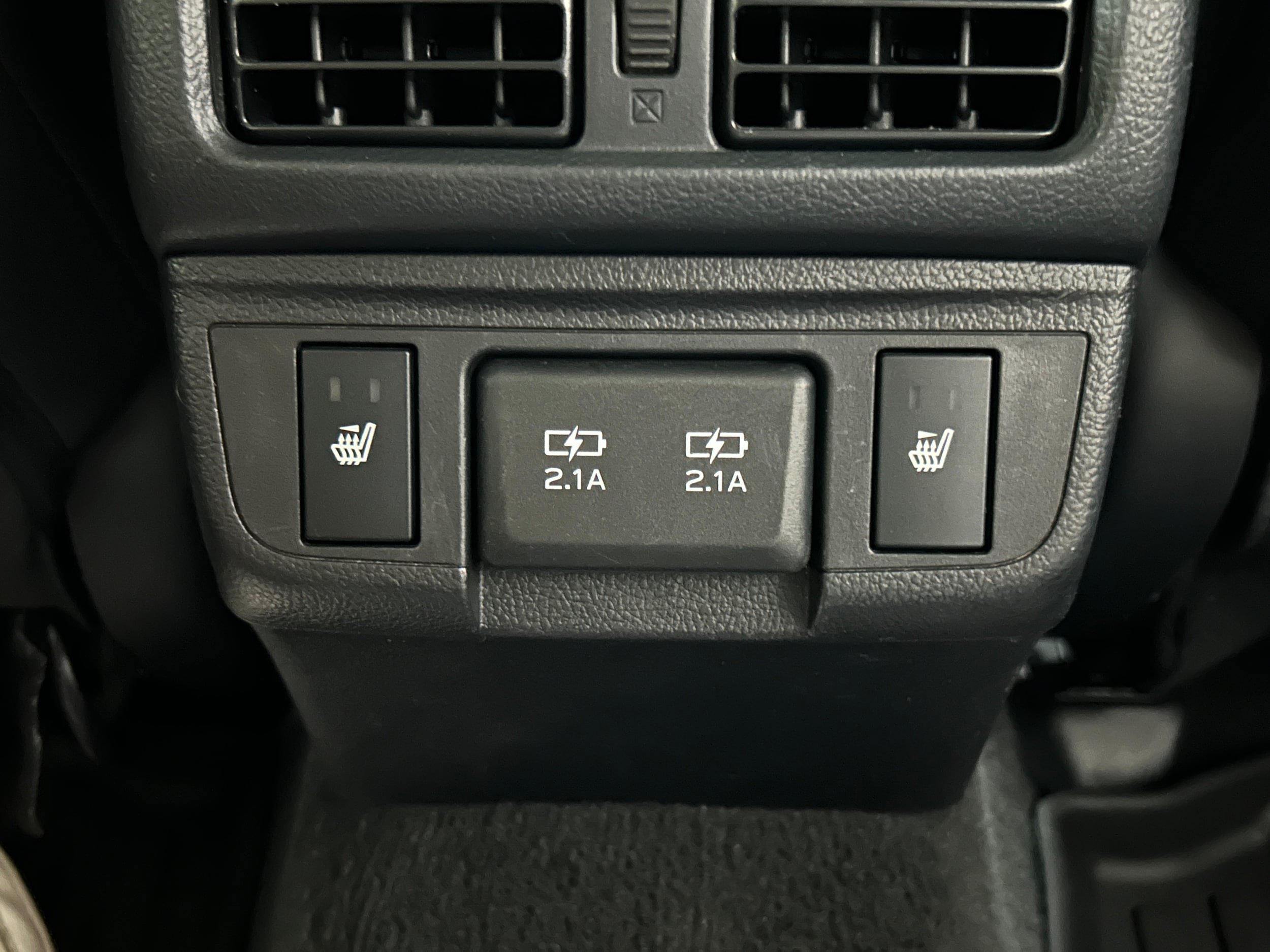 Used 2019 Subaru Outback 3.6R Limited AWD/4WD image 27