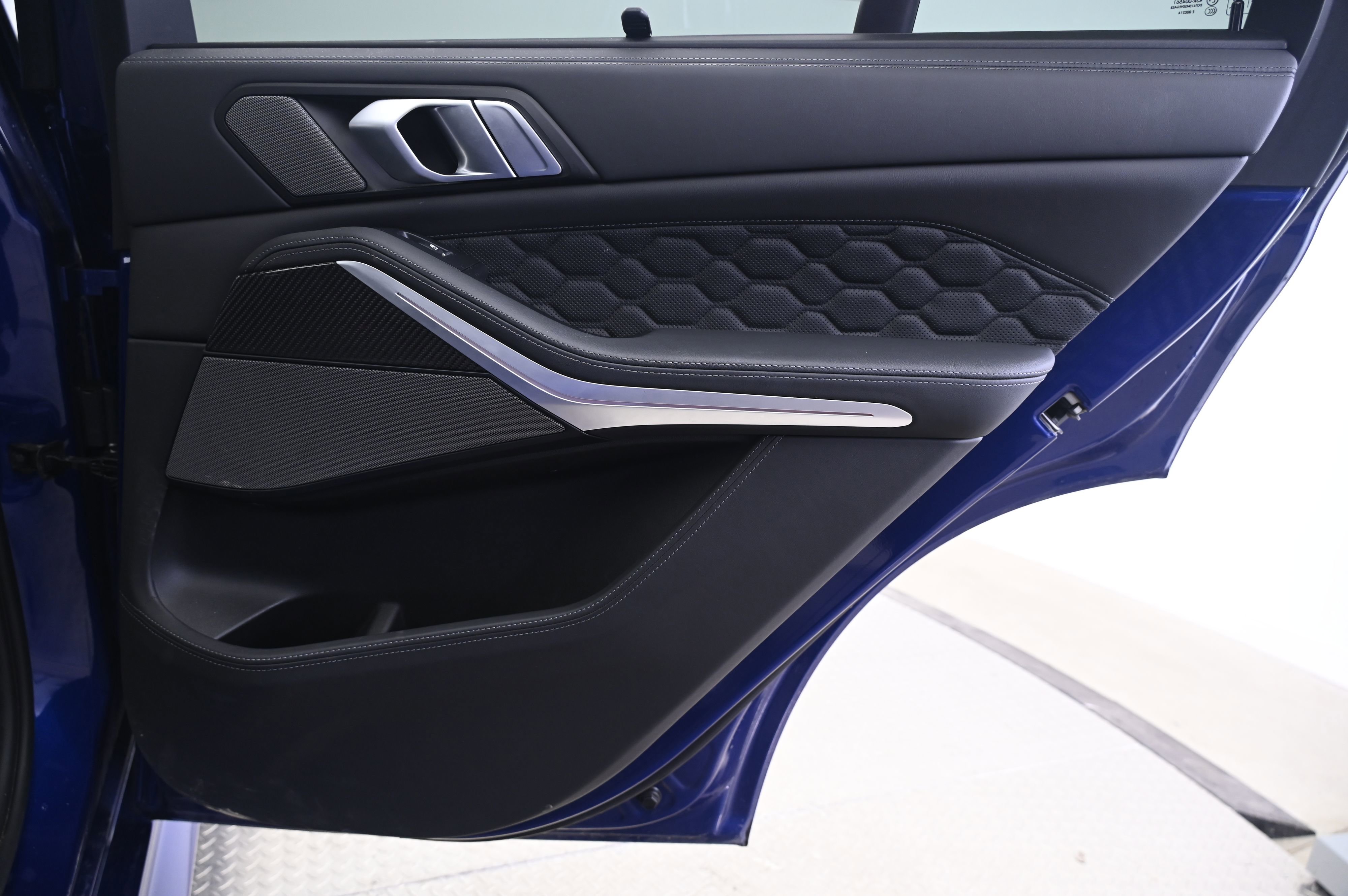 Used 2022 BMW X5 M w/ Executive Package image 16