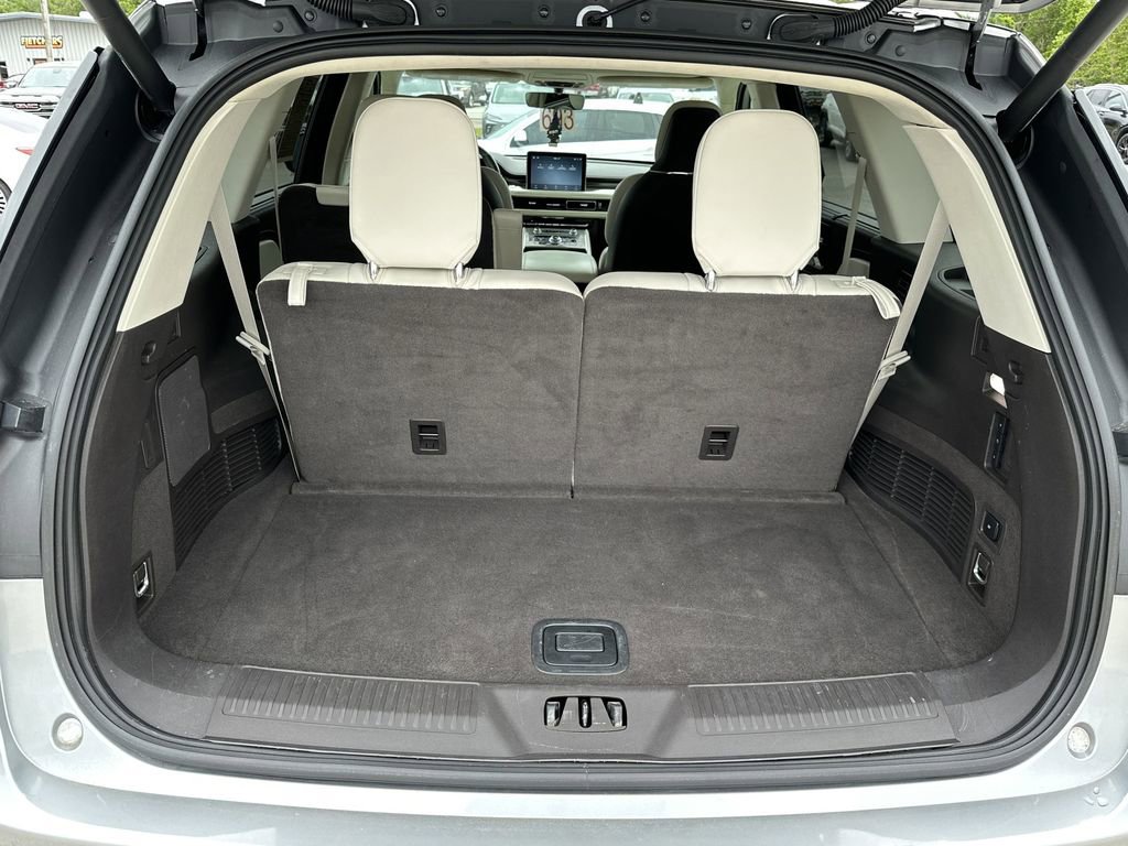 Used 2020 Lincoln Aviator Black Label Grand Touring w/ Class IV Trailer Tow Package image 29