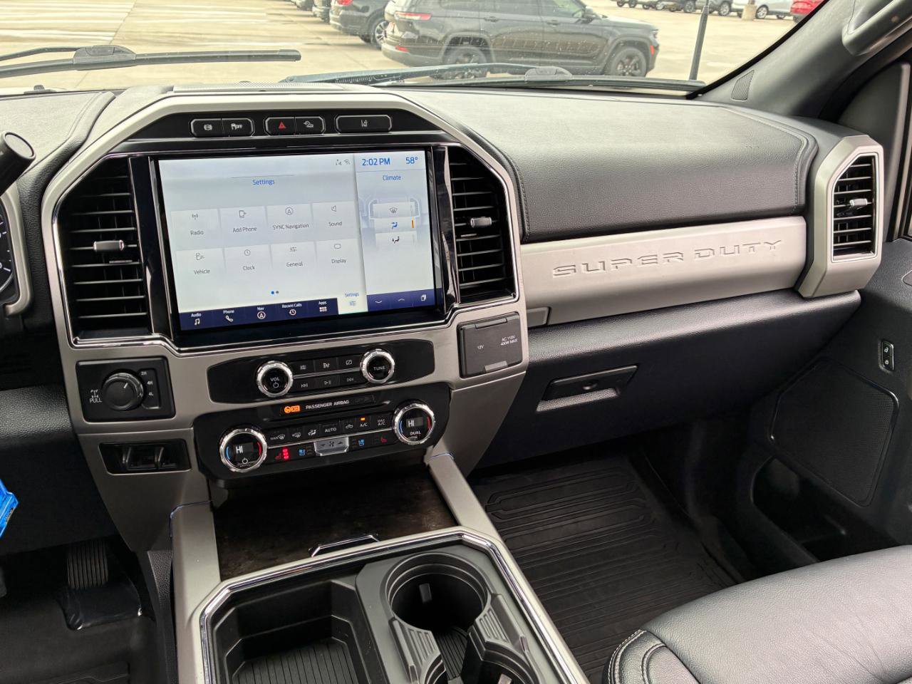 Used 2022 Ford F250 Lariat w/ Tremor Off-Road Package AWD/4WD image 21