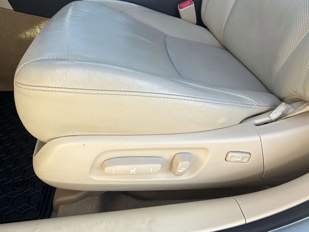 Used 2011 Lexus ES 350 image 14