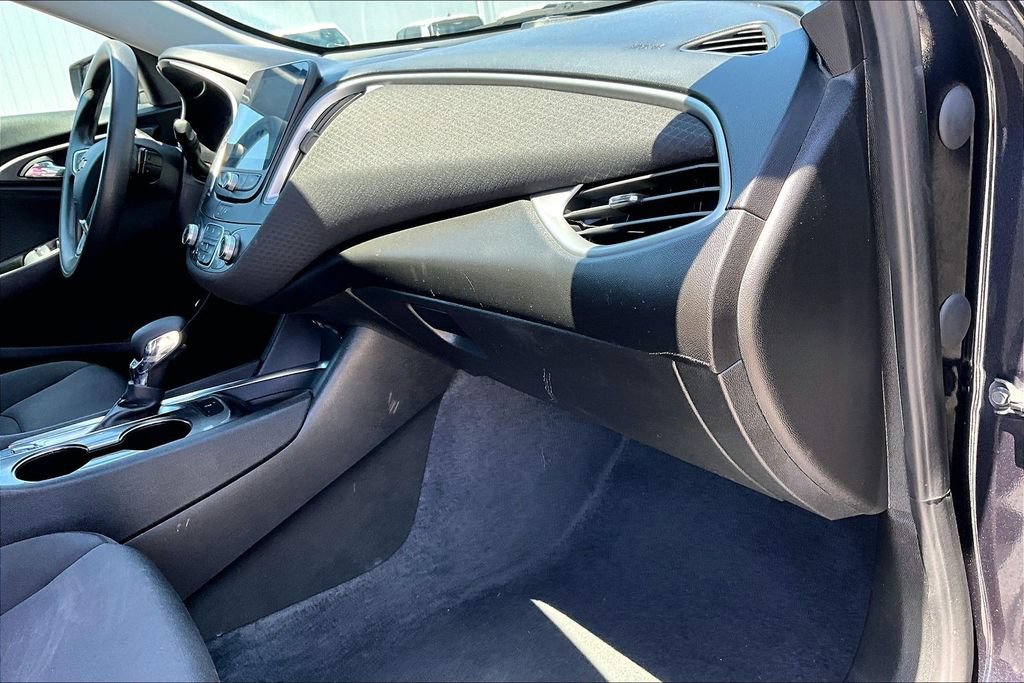 Used 2023 Chevrolet Malibu LT FWD image 14