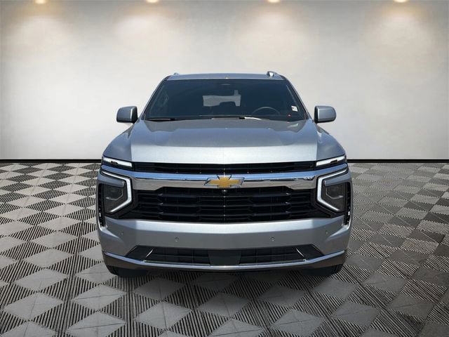 Used 2025 Chevrolet Suburban LS w/ Max Trailering Package AWD/4WD image 2