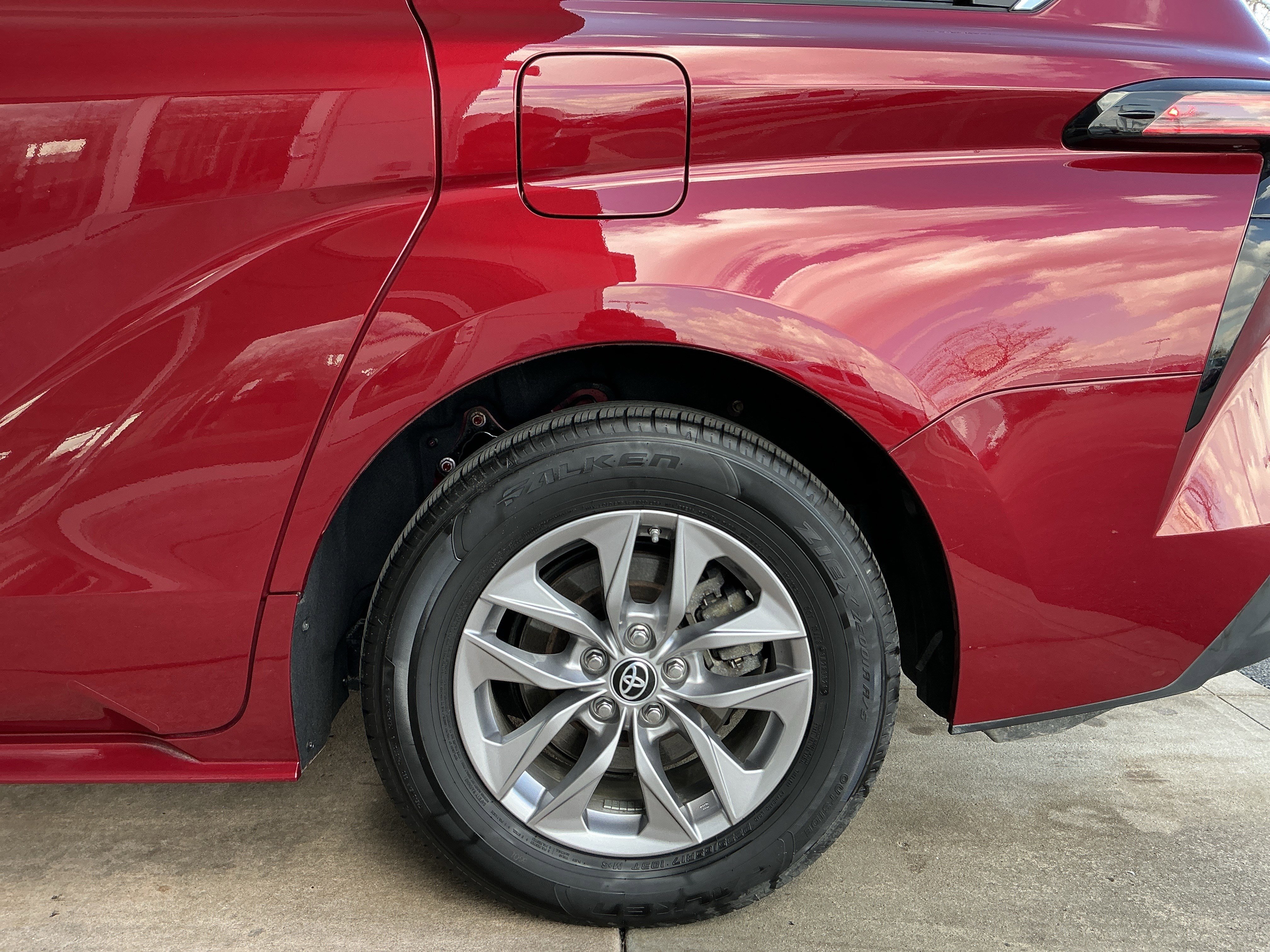 Used 2022 Toyota Sienna LE image 23