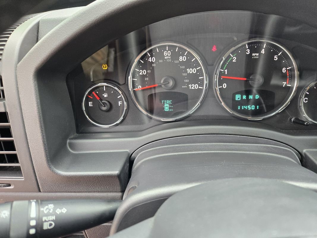 Used 2012 Jeep Liberty Limited Jet w/ Exterior Appearance Group AWD/4WD image 16