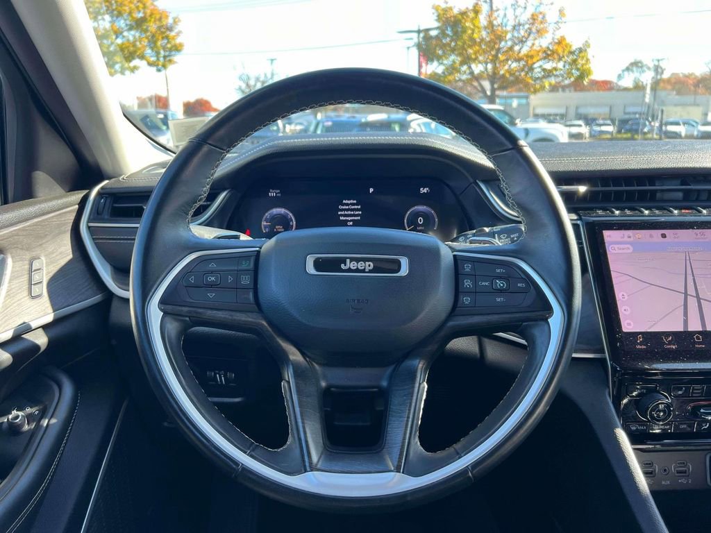 Used 2022 Jeep Grand Cherokee L Limited image 15