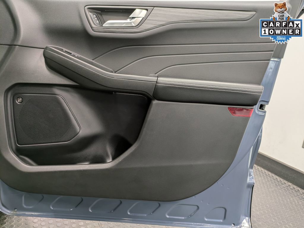 Used 2023 Ford Escape Platinum w/ Premium Technology Package image 29