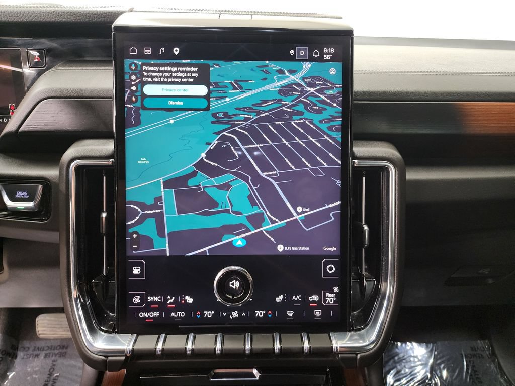 Used 2025 GMC Yukon Denali AWD/4WD image 18