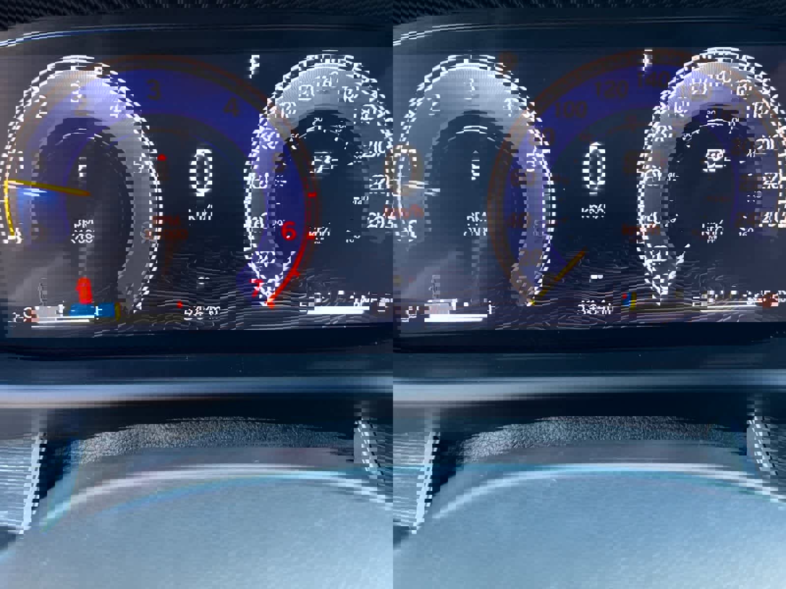 Used 2024 Jeep Wagoneer Series II w/ Flexible Seating Group image 28