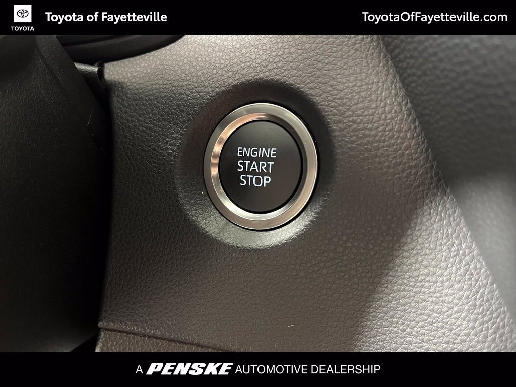 Used 2026 Toyota Corolla SE FWD image 33
