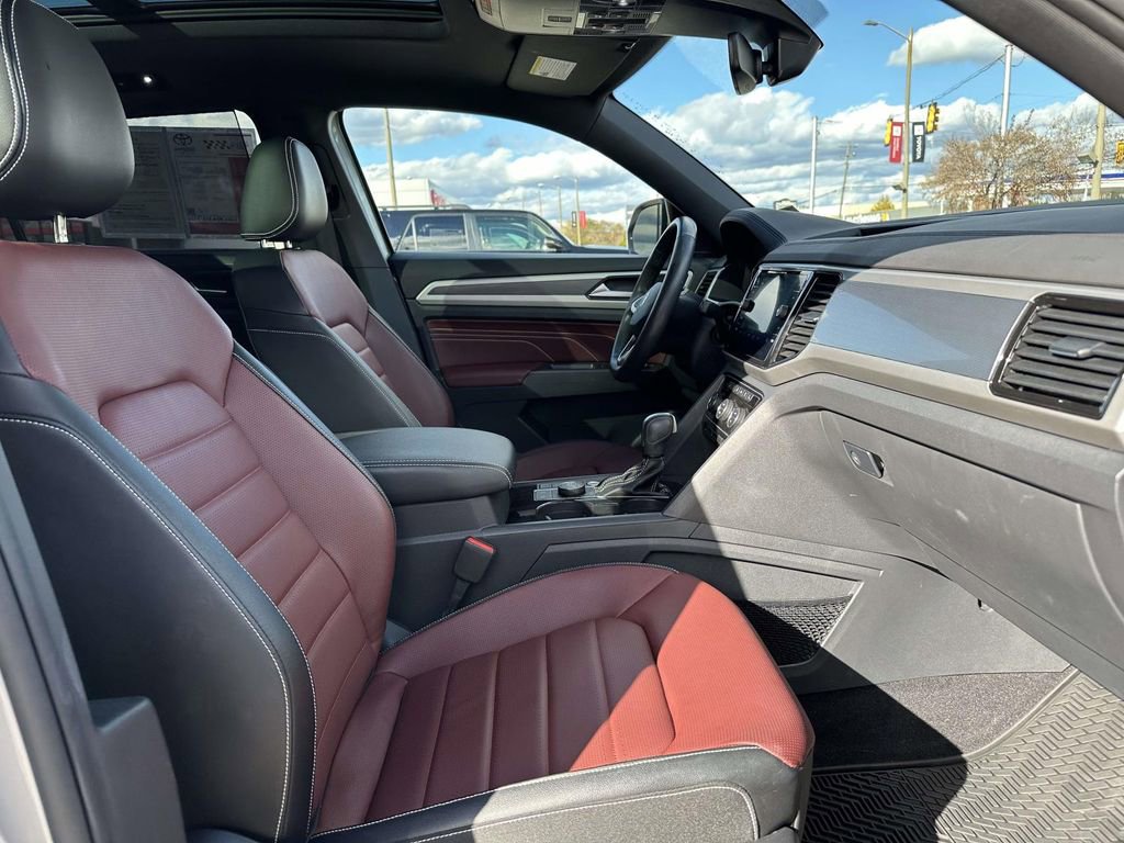 Used 2023 Volkswagen Atlas Cross Sport SEL Premium R-Line image 13