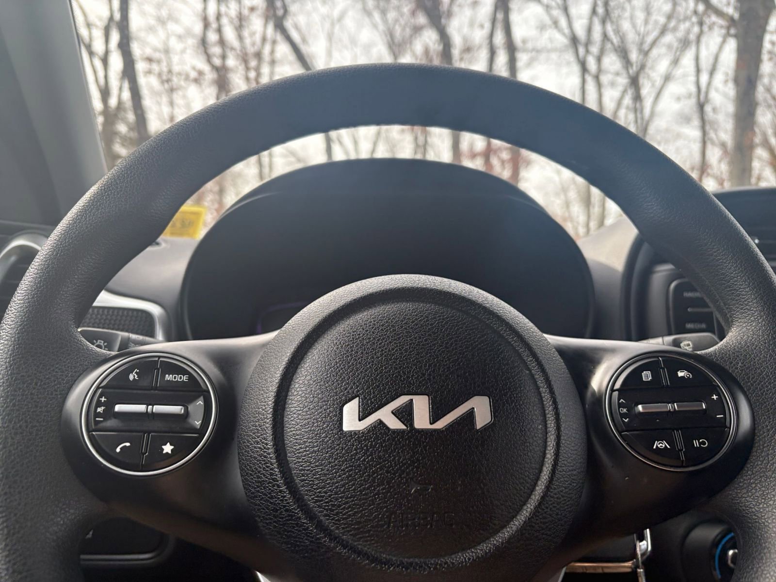 Used 2025 Toyota Corolla LE image 23