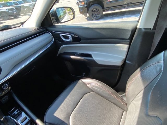 Used 2022 Jeep Compass Limited AWD/4WD image 26