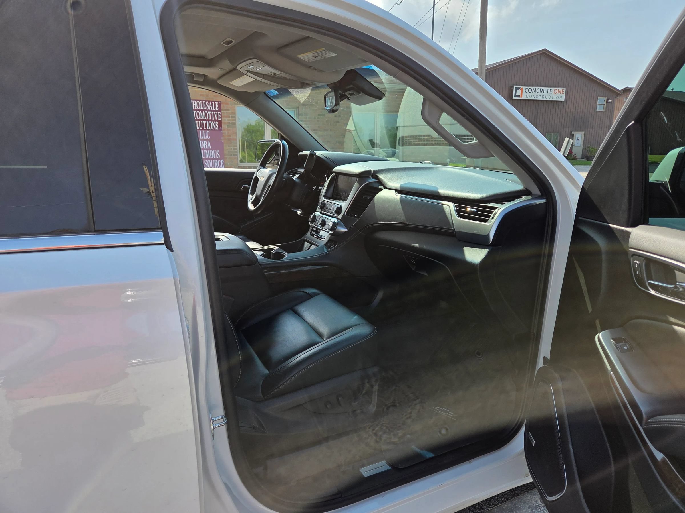 Used 2019 Chevrolet Tahoe LT w/ LT Signature Package AWD/4WD image 24