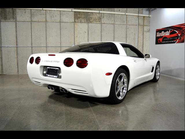 Used 2004 Chevrolet Corvette Coupe w/ Preferred Equipment Group image 7