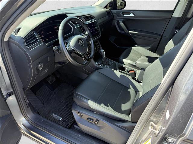 Used 2019 Volkswagen Tiguan SEL FWD image 9