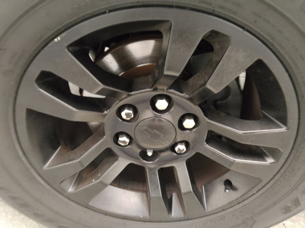 Used 2018 Chevrolet Silverado 1500 LT w/ All Star Edition RWD image 31