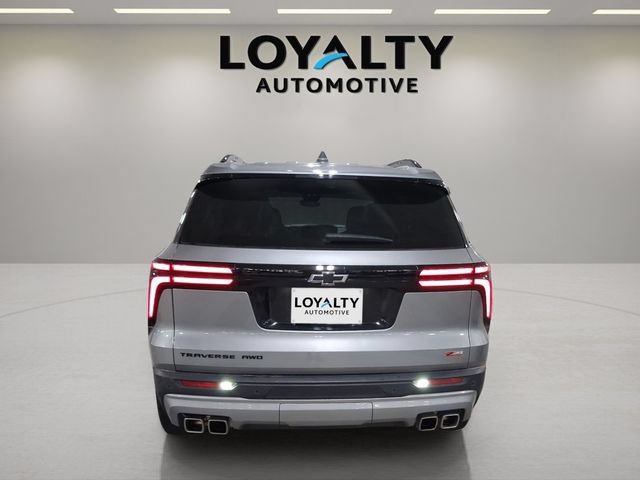Used 2024 Chevrolet Traverse Z71 w/ Enhanced Driving Package AWD/4WD image 4