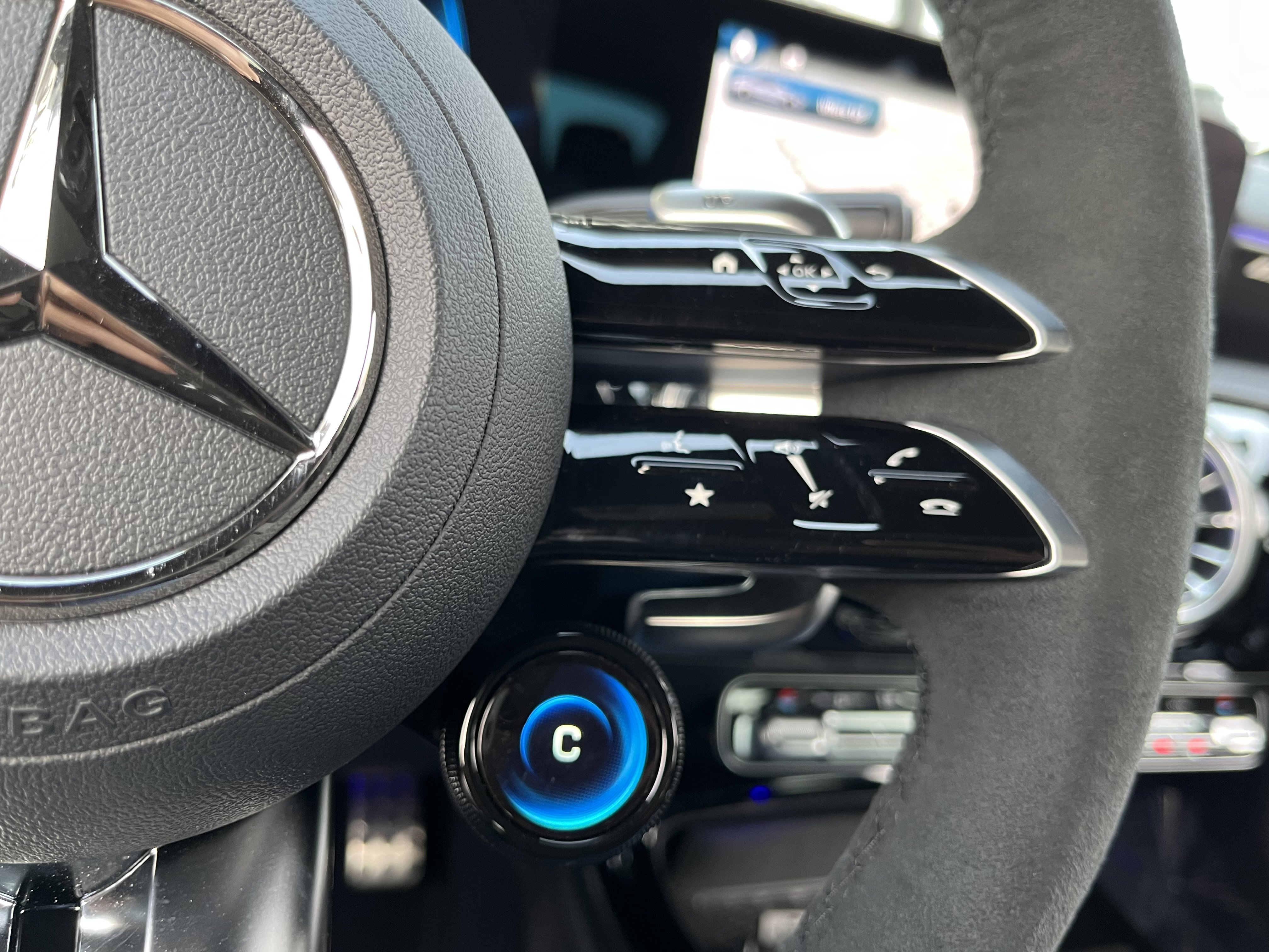 New 2025 Mercedes-Benz CLA 45 AMG 4MATIC image 27