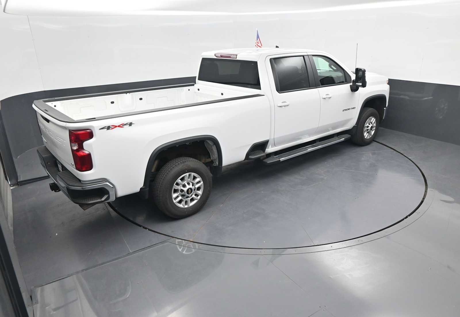 Used 2025 Chevrolet Silverado 2500 LT w/ Convenience Package AWD/4WD image 31