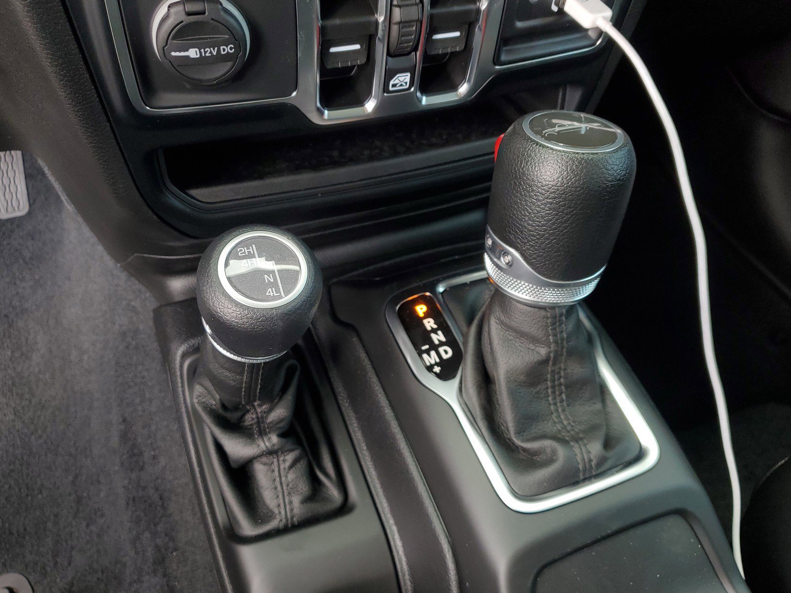 New 2023 Jeep Gladiator Willys AWD/4WD image 11