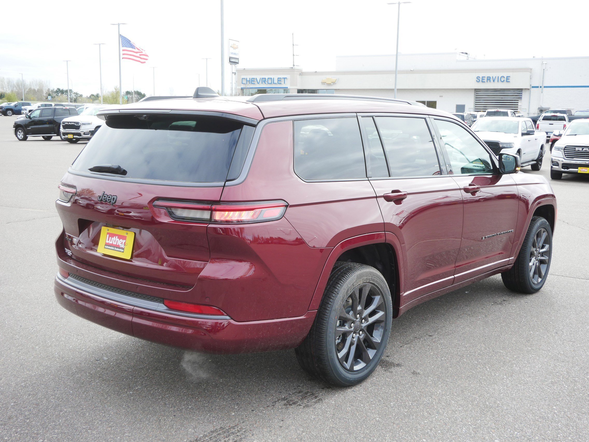 New 2026 Jeep Grand Cherokee L Limited AWD/4WD image 2