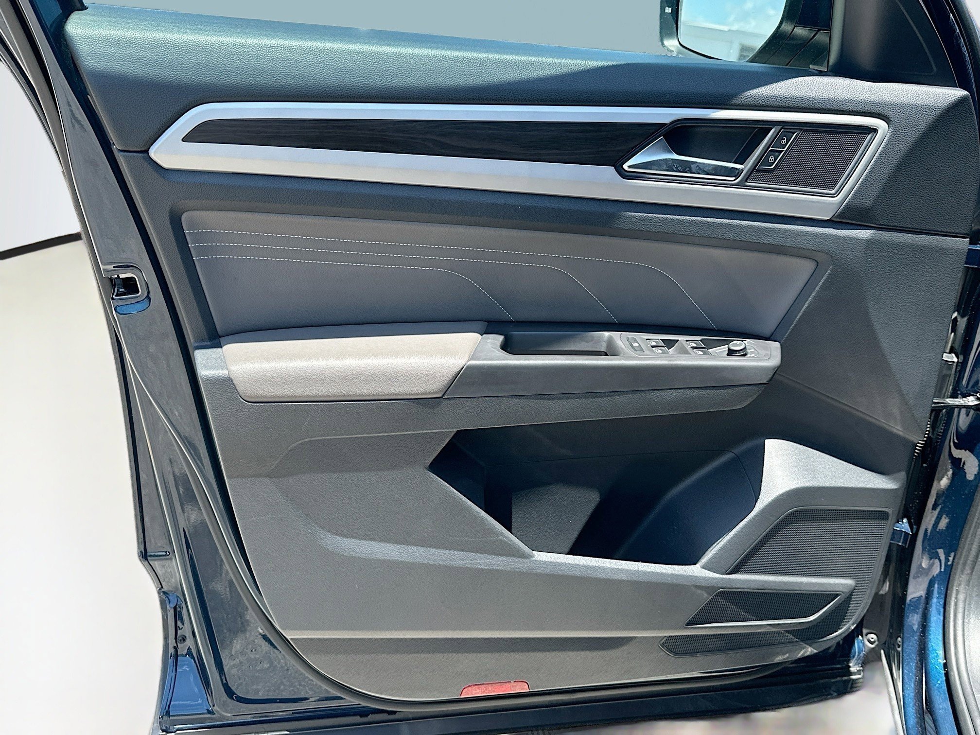 Used 2022 Volkswagen Atlas SE image 20