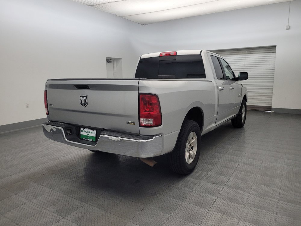 Used 2018 RAM 1500 Classic SLT RWD image 9