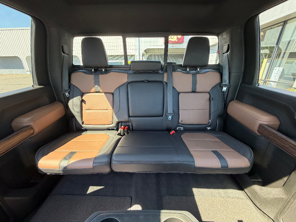 Used 2020 Chevrolet Silverado 3500 High Country w/ Z71 Off-Road Package AWD/4WD image 4