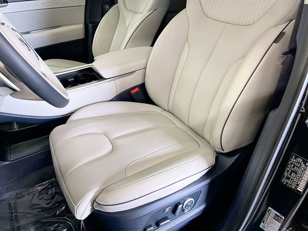Used 2025 Hyundai Palisade Calligraphy FWD image 20
