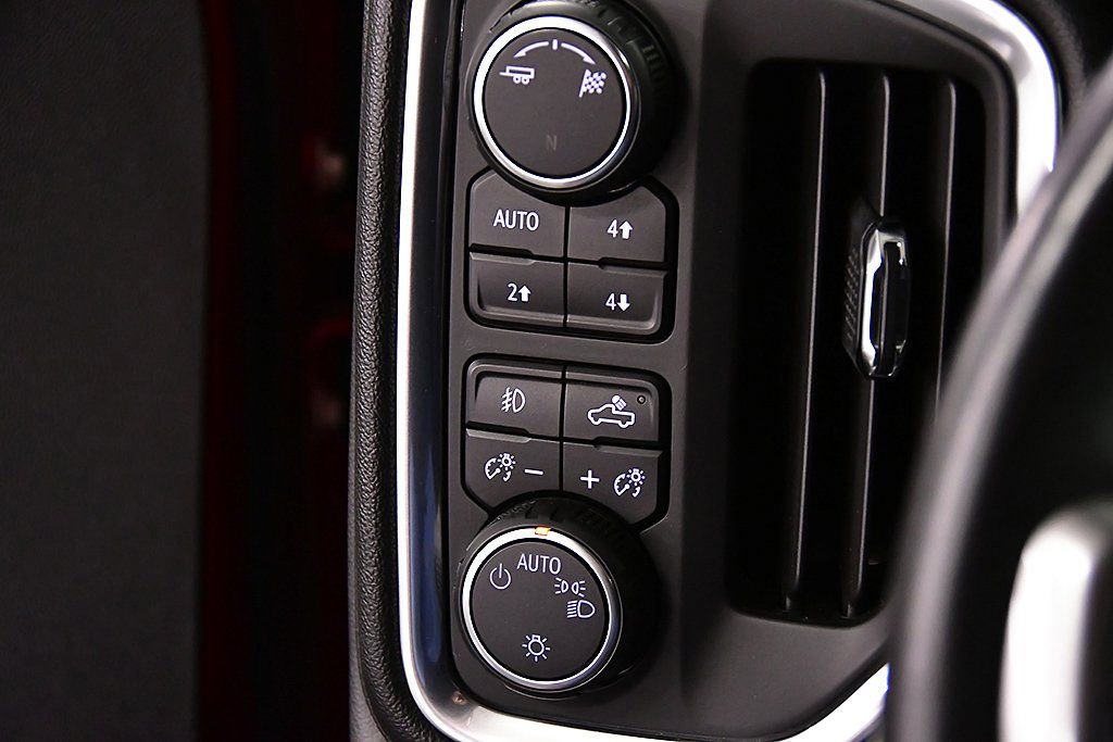 Used 2019 Chevrolet Silverado 1500 RST image 25