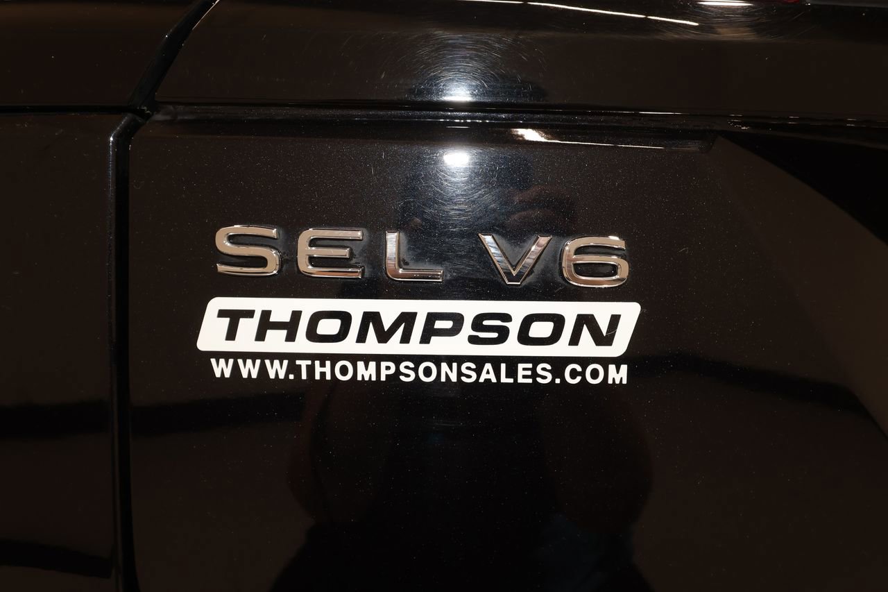 Used 2023 Volkswagen Atlas SEL R-Line AWD/4WD image 35