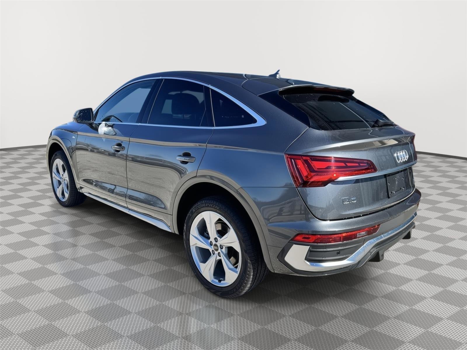 Used 2025 Audi Q5 2.0T Premium image 7