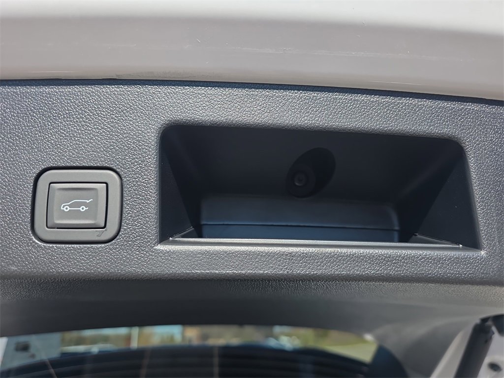 New 2026 GMC Terrain AT4 w/ Convenience Package III image 13