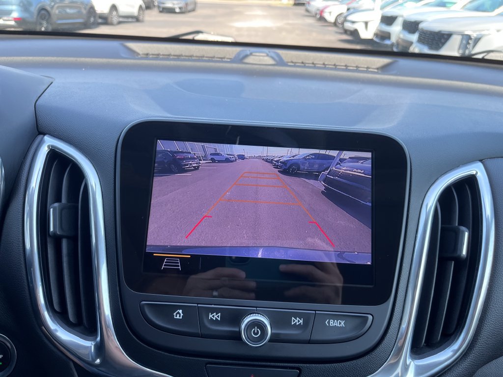Used 2019 Chevrolet Equinox LT w/ Sun & Navigation Package AWD/4WD image 15