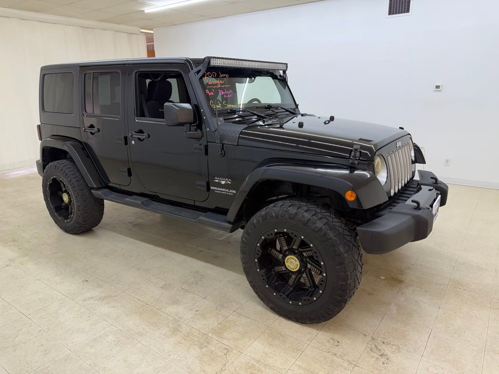 Used 2017 Jeep Wrangler Unlimited Sahara image 7