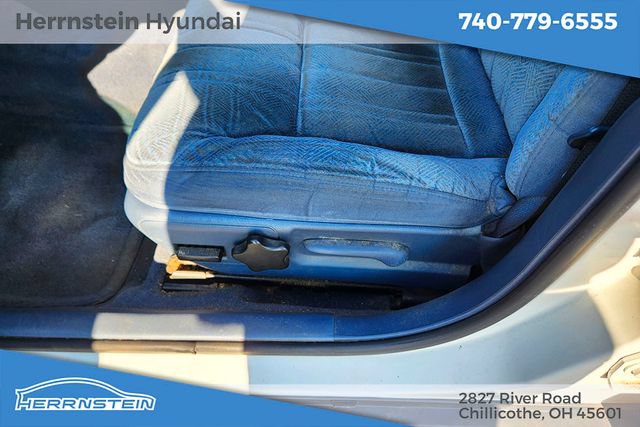 Used 2003 Chevrolet Impala FWD image 17