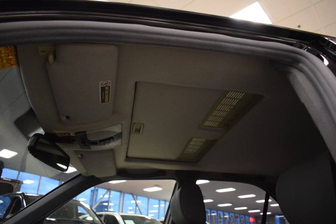 Used 2000 Mercedes-Benz C 230 image 61