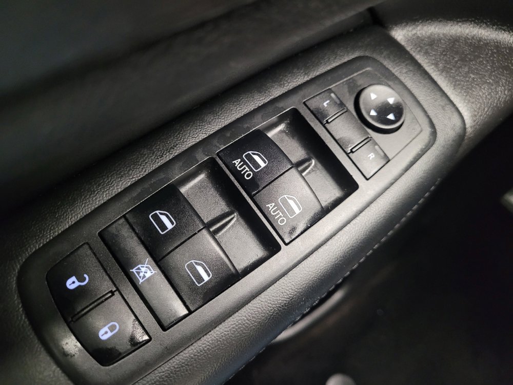Used 2017 Jeep Grand Cherokee Laredo w/ Quick Order Package 23E AWD/4WD image 27