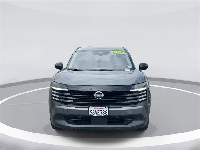 Used 2025 Nissan Kicks S w/ Charging Package image 2