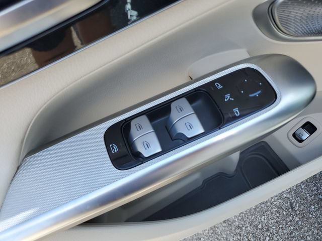 Used 2023 Mercedes-Benz GLC 300 4MATIC image 21