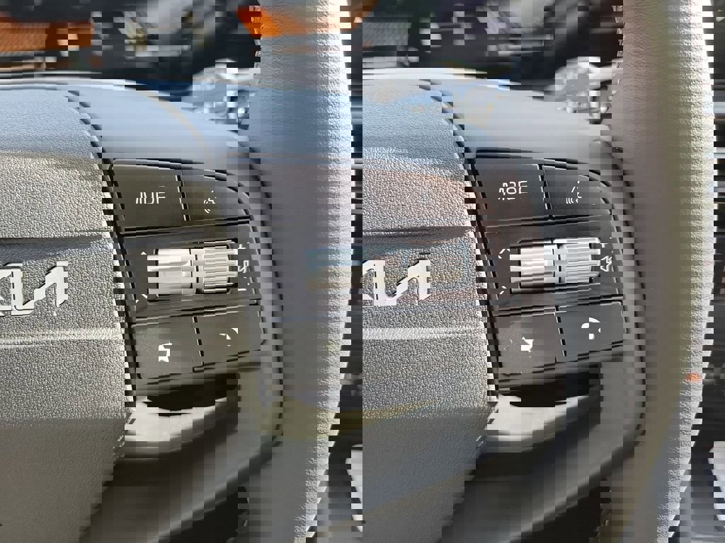 New 2026 Kia Sportage EX w/ EX Panorama Roof Package image 29